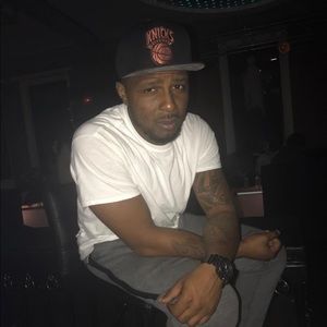 Meet your Posher, Charles